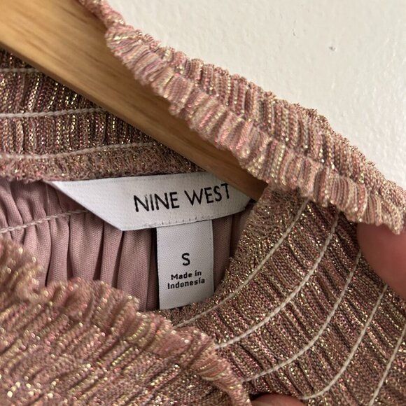 Women's Nine West Mauve Pink and Gold Mockneck Shift Ribbed Dress - Small - Picture 4 of 7